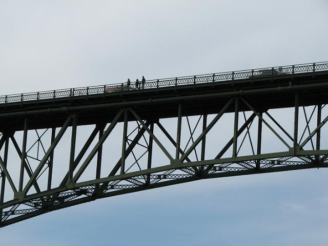 IMG_6184 The bridge with cars and people along it