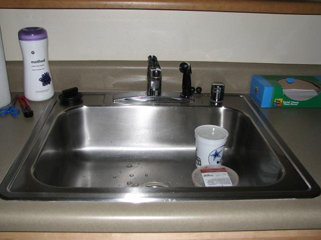 IMG_4665 Kitchen sink.