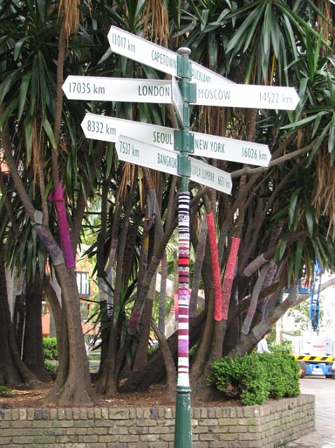 IMG_8421 Directional sign with distances in kilometers in Kings Cross