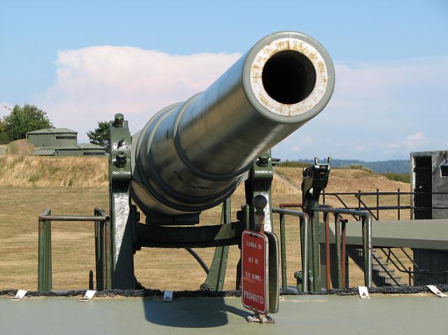 IMG_3540 Cannon at Fort Casey State Park