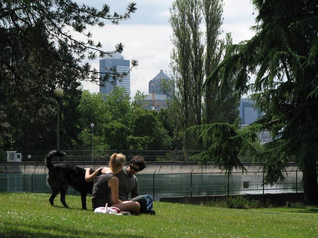 IMG_2539 A couple at Volunteer Park with downtown in the background