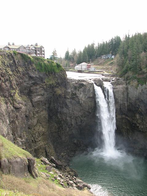 IMG_5170 Snoqualmie Falls and the Salish Lodge.