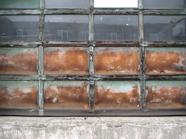 IMG_5400 Rusted garage door