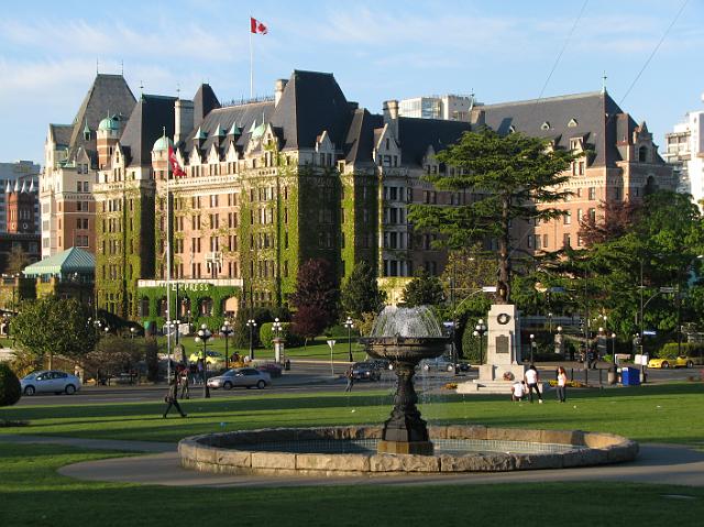 IMG_5576 Looking toward the Empress from the front of the Parliament building