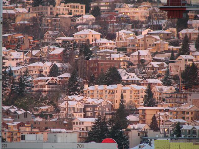 IMG_9946 Snow-covered houses on Queen Anne Hill